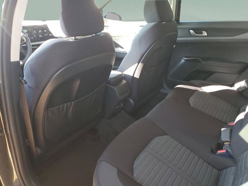 New 2026 Kia K5 LXS image 9