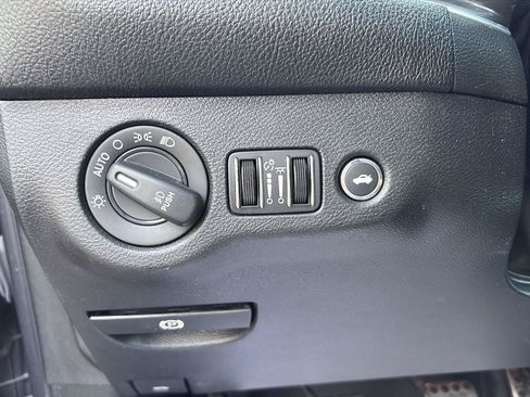 Used 2019 Dodge Challenger R/T w/ Cold Weather Group RWD image 7