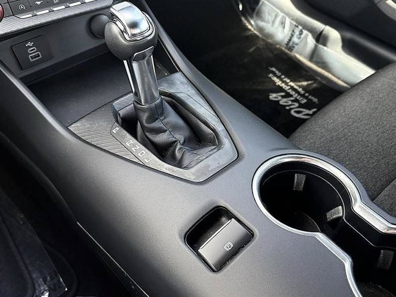 Used 2024 Ford Mustang Coupe RWD image 28