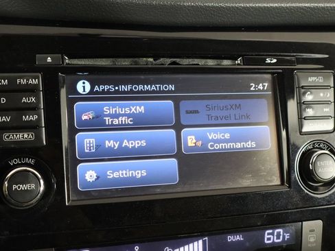 Used 2015 Nissan Rogue SV w/ SV Premium Package FWD image 30