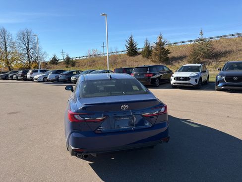 Used 2025 Toyota Camry SE image 23
