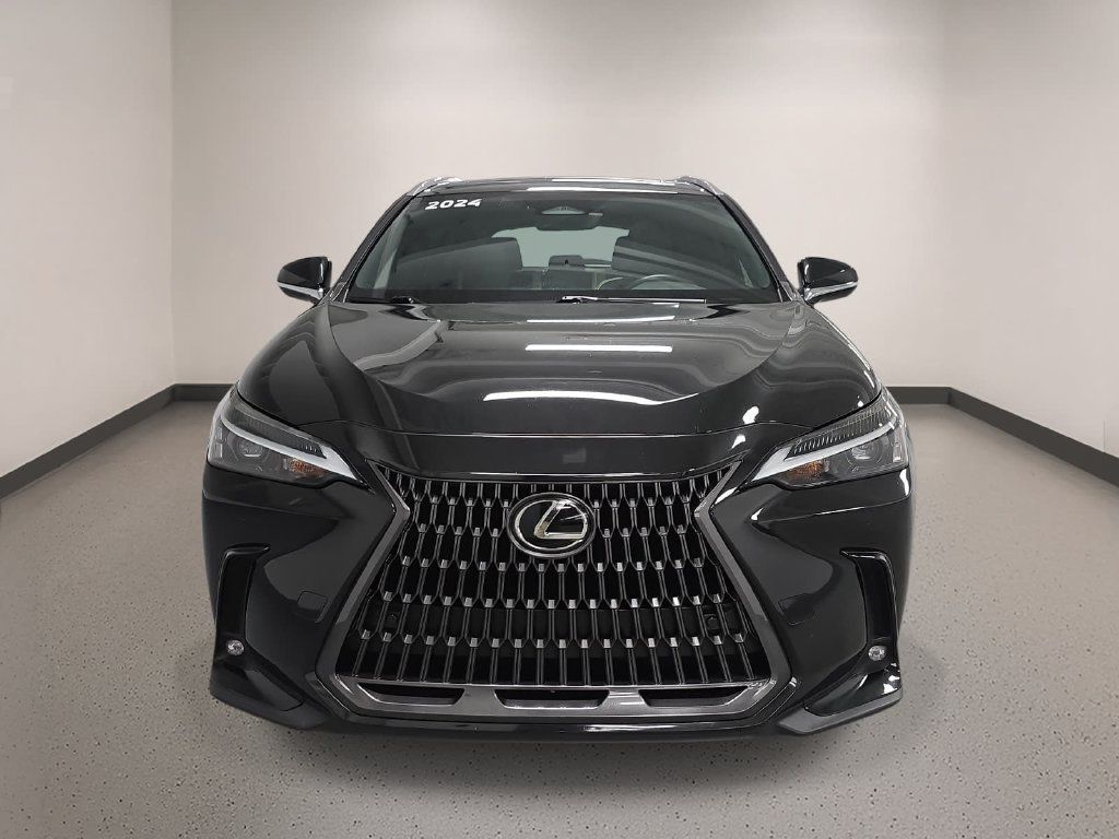 Used 2024 Lexus NX 250 FWD image 9