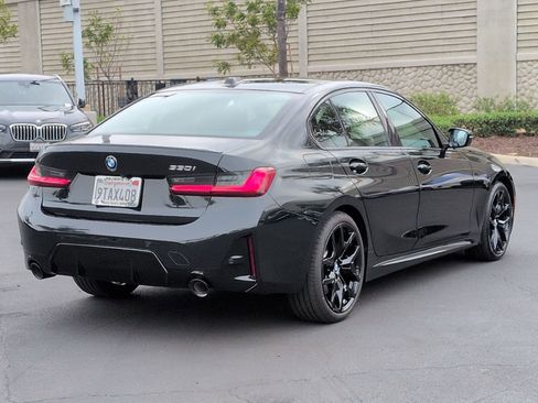 Used 2026 BMW 330i Sedan w/ M Sport Package image 10