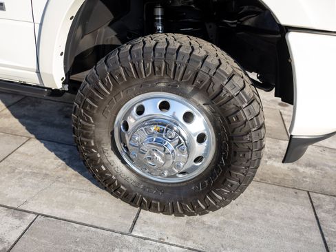 Used 2023 RAM 3500 Limited image 17