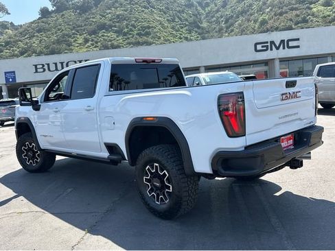 New 2026 GMC Sierra 2500 AT4X image 3