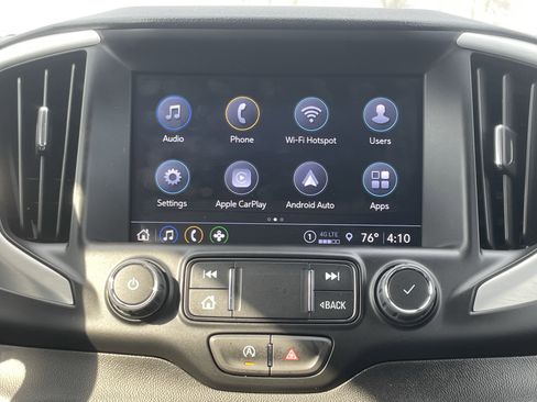 Used 2024 GMC Terrain SLT image 24