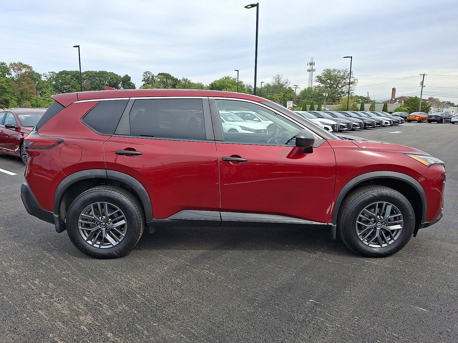 Certified 2021 Nissan Rogue S AWD/4WD image 8
