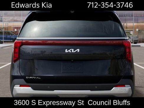 New 2026 Kia Carnival LX FWD image 15