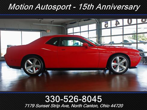 Used 2009 Dodge Challenger SRT8 w/ SRT Option Group II image 12