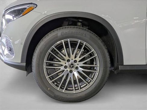 New 2026 Mercedes-Benz GLC 300 image 9