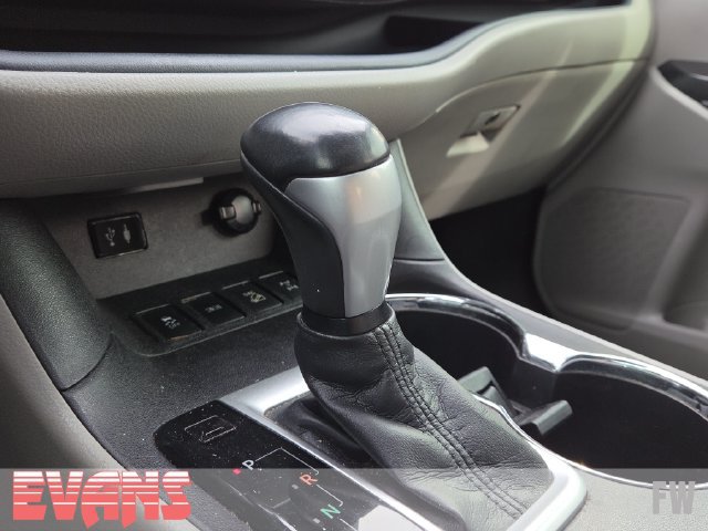 Used 2015 Toyota Highlander XLE AWD/4WD image 10