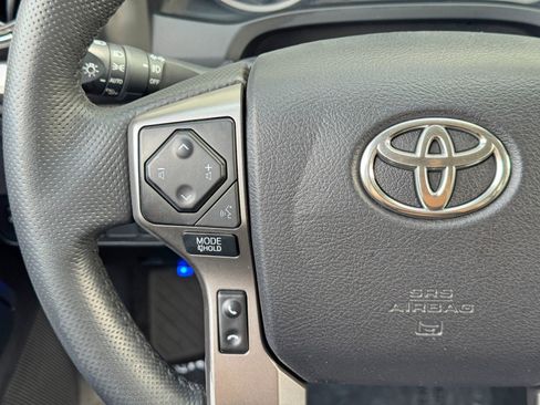 Used 2021 Toyota Tacoma SR5 RWD image 19