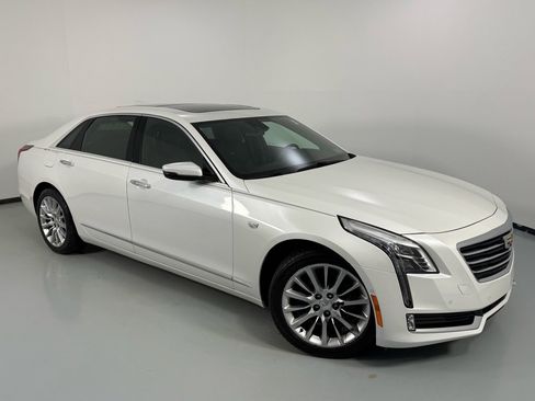 Used 2018 Cadillac CT6 Luxury image 1
