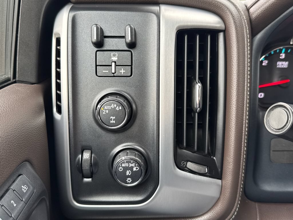 Certified 2018 GMC Sierra 1500 SLT w/ SLT Premium Package AWD/4WD image 32