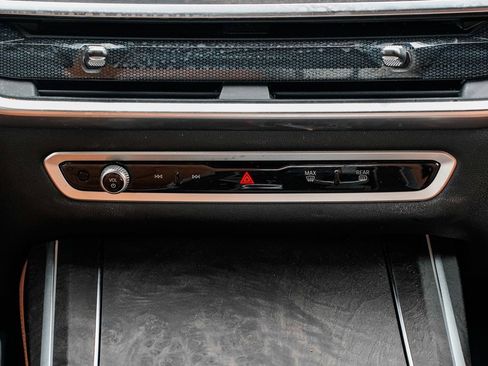 Used 2023 BMW X7 xDrive40i w/ M Sport Package image 14