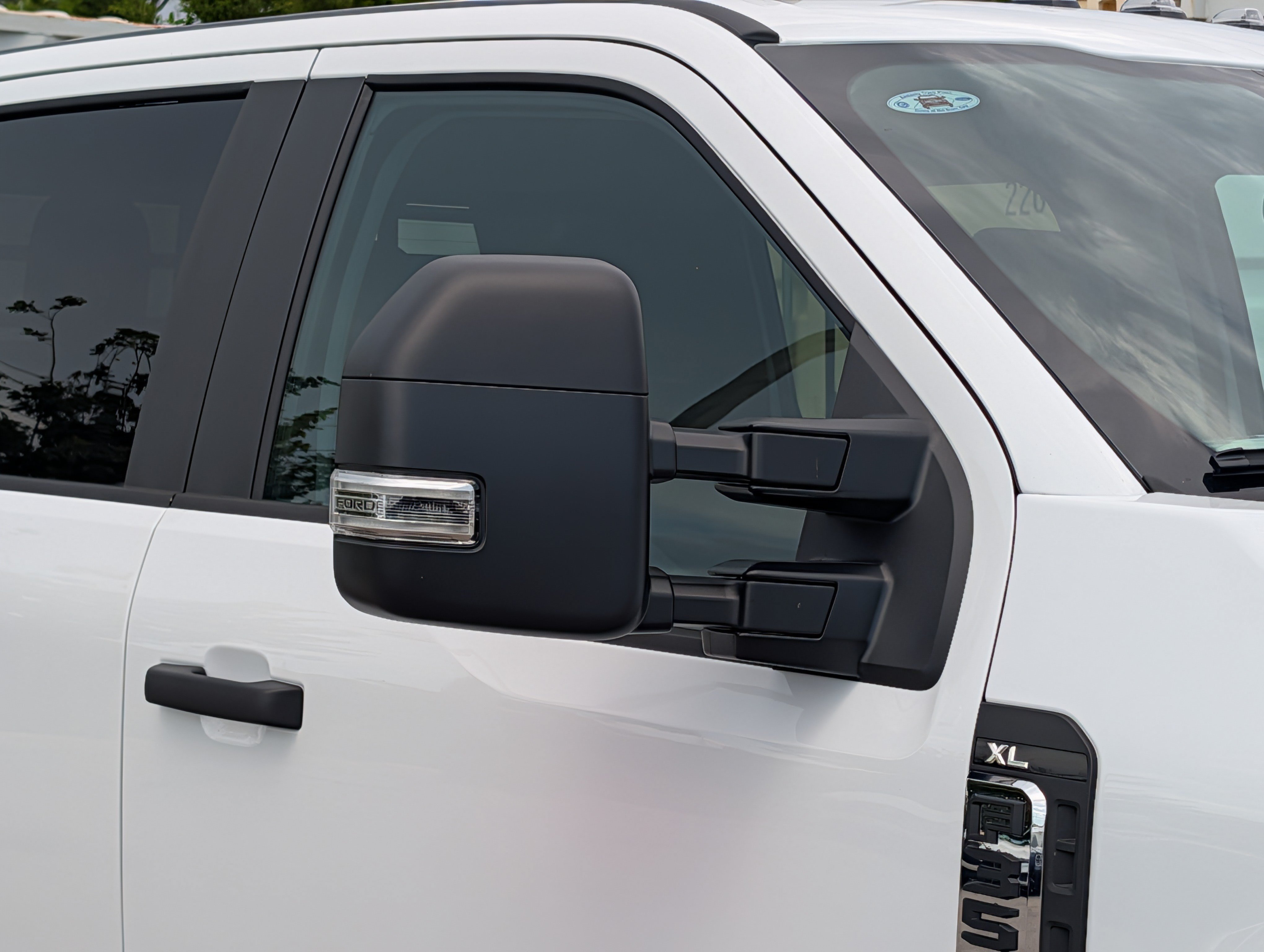 New 2026 Ford F350 XL w/ XL Chrome Package AWD/4WD image 12