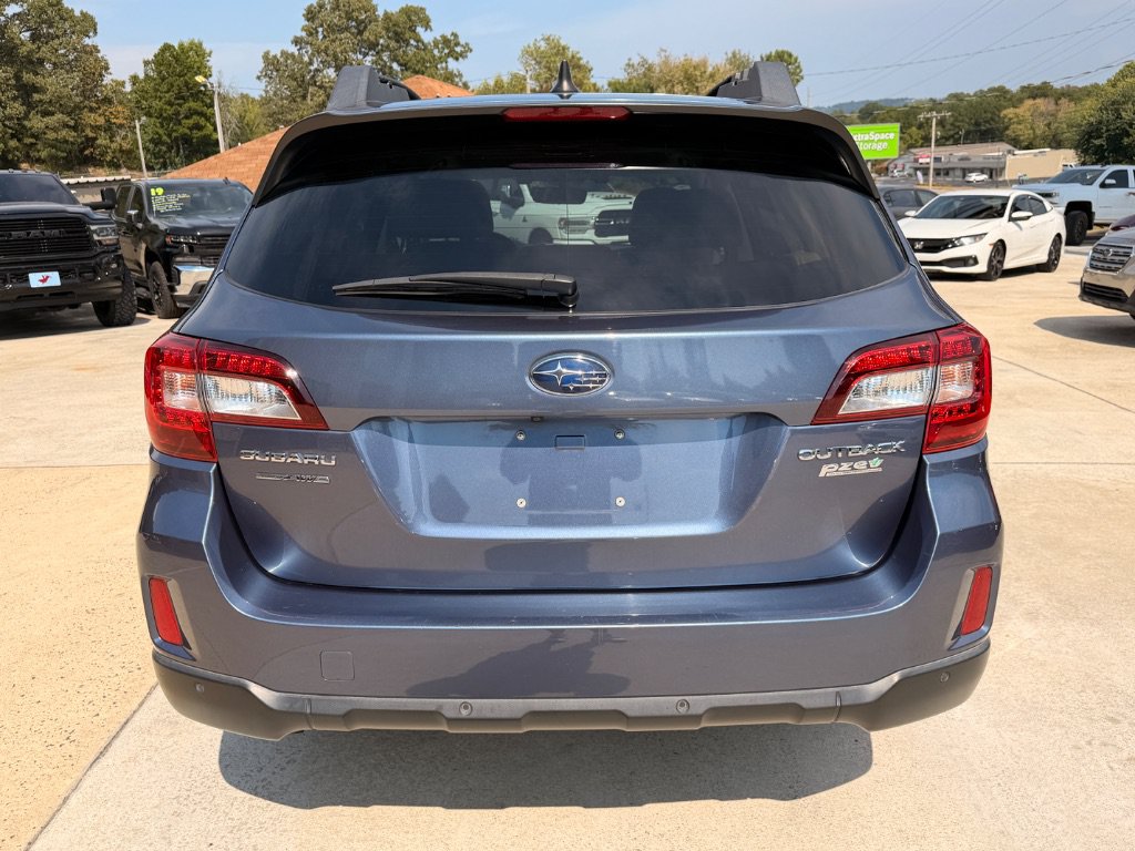 Used 2017 Subaru Outback 2.5i Limited AWD/4WD image 16