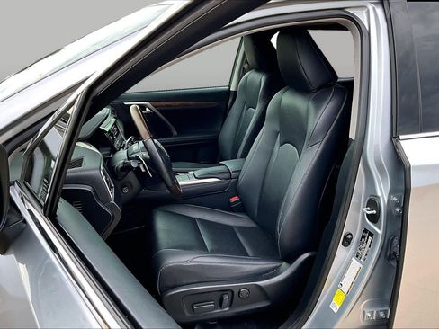 Used 2022 Lexus RX 350L FWD w/ Premium Package image 8