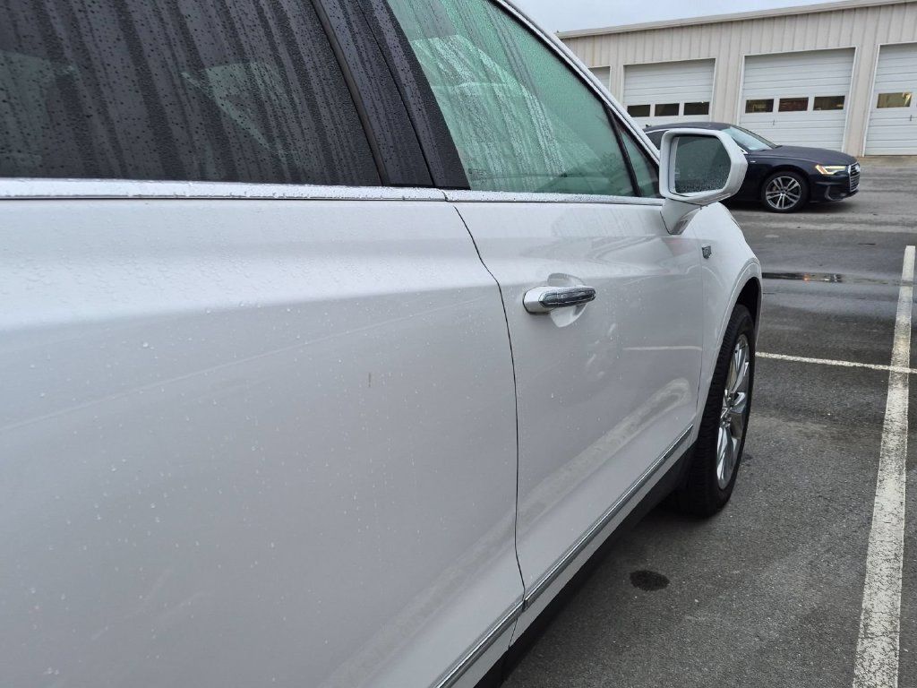 Used 2018 Cadillac XT5 Luxury FWD image 12