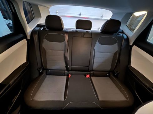 Certified 2025 Volkswagen Taos S image 28