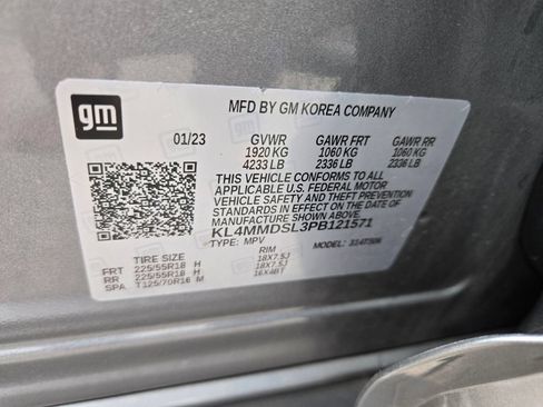 Used 2023 Buick Encore GX Select w/ Sport Touring Package FWD image 12