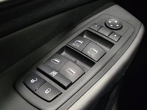 Used 2022 Jeep Cherokee Limited w/ Mopar Interior Package image 27