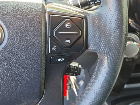 Used 2019 Toyota 4Runner TRD Off-Road Premium AWD/4WD image 34