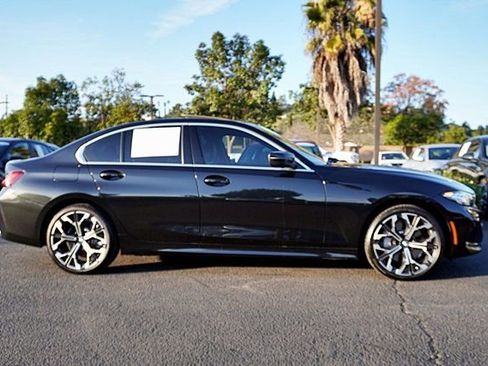 Used 2025 BMW 330i xDrive Sedan w/ Convenience Package image 7