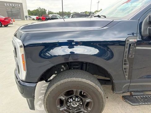 Used 2024 Ford F250 XL w/ STX Appearance Package AWD/4WD image 3