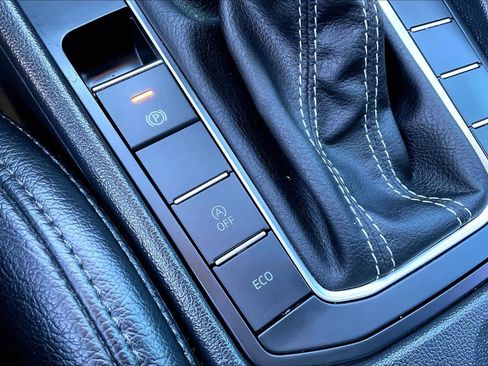 Used 2023 Volkswagen Jetta Sport image 30