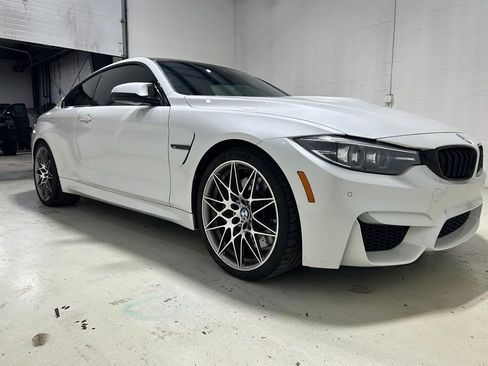 Used 2019 BMW M4 Coupe w/ Competition Package RWD image 6
