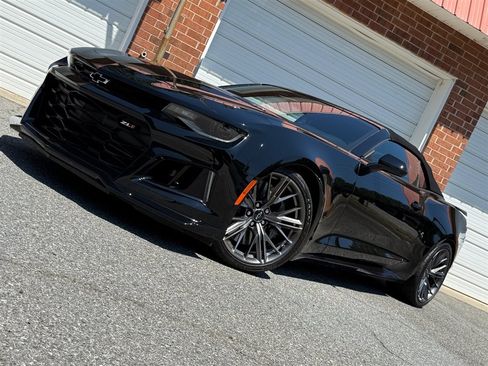 Used 2023 Chevrolet Camaro ZL1 RWD image 4