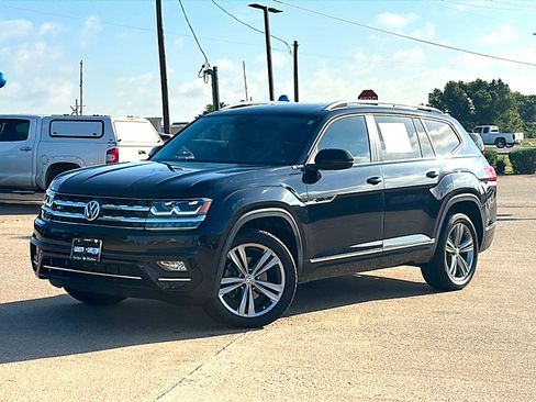 Used 2018 Volkswagen Atlas SEL w/ R-Line Package AWD/4WD image 2