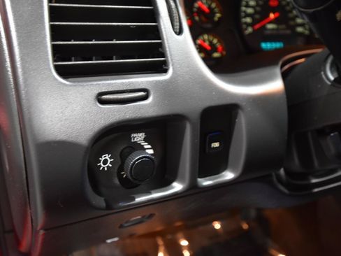 Used 2002 Chevrolet Monte Carlo SS w/ High Sport Appearance Pkg FWD image 12