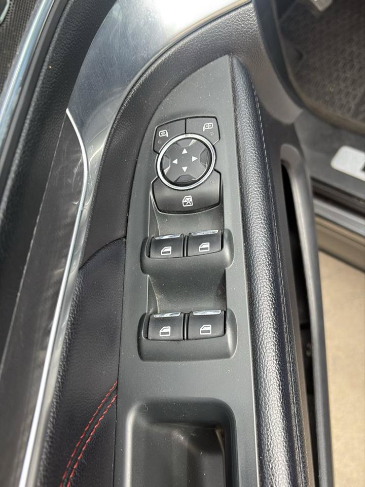 Used 2018 Ford Explorer Sport AWD/4WD image 13