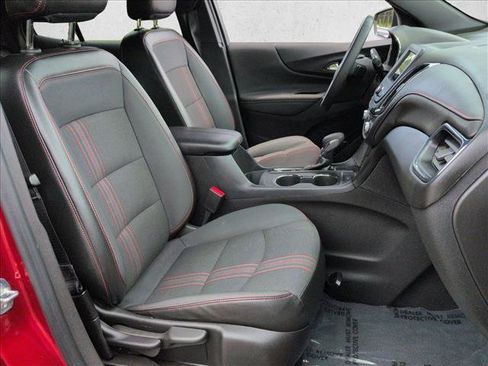 Certified 2024 Chevrolet Equinox RS FWD image 21