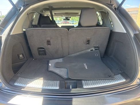 Used 2020 Acura MDX SH-AWD image 17