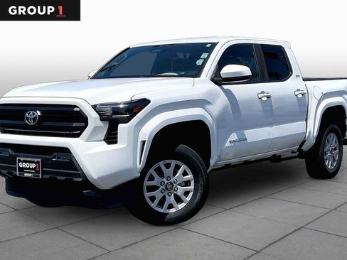 Certified 2024 Toyota Tacoma SR5 w/ SR5 Upgrade Package AWD/4WD image 1