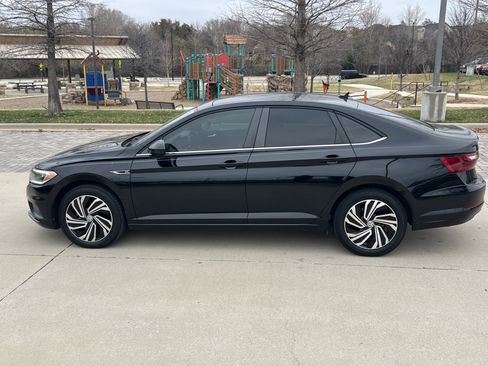 Certified 2020 Volkswagen Jetta SEL image 7