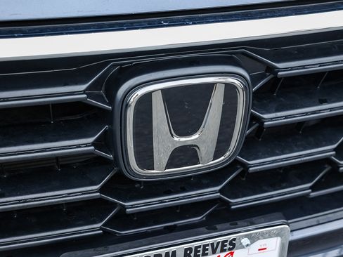 Used 2025 Honda CR-V LX image 14