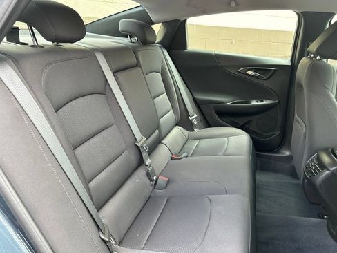 Used 2019 Chevrolet Malibu LT FWD image 11