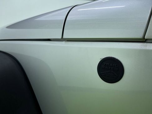 Used 2009 Jeep Wrangler X image 13