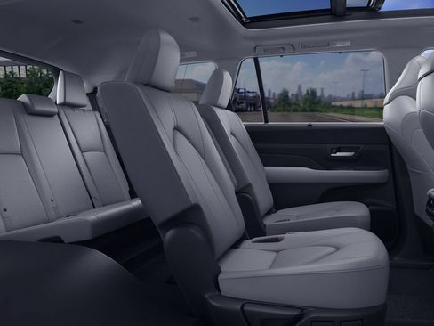 New 2026 Toyota Grand Highlander AWD image 2