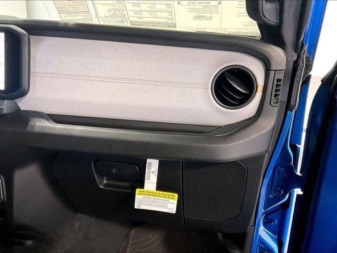 New 2025 Jeep Gladiator Sport image 18