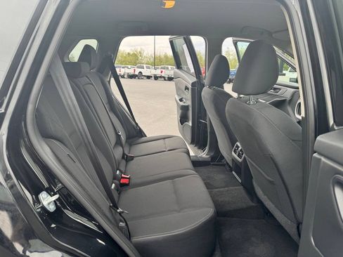 Used 2024 Nissan Rogue S AWD/4WD image 31