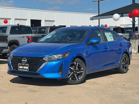 New 2025 Nissan Sentra SV image 2