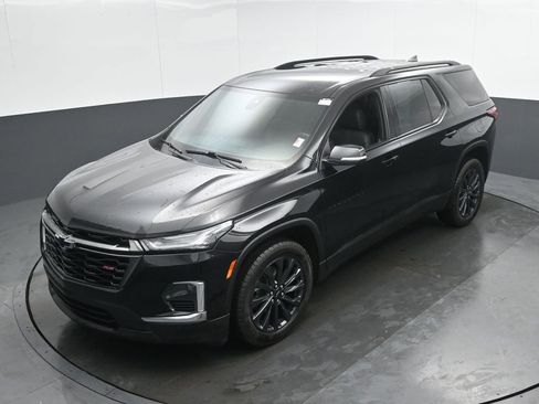 Used 2023 Chevrolet Traverse RS image 45