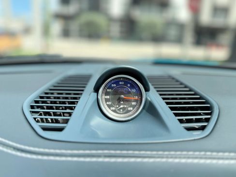 Used 2017 Porsche 911 Carrera 4S image 30