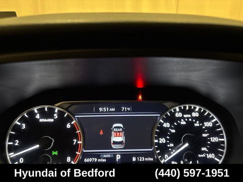 Used 2024 Nissan Rogue SV AWD/4WD image 15