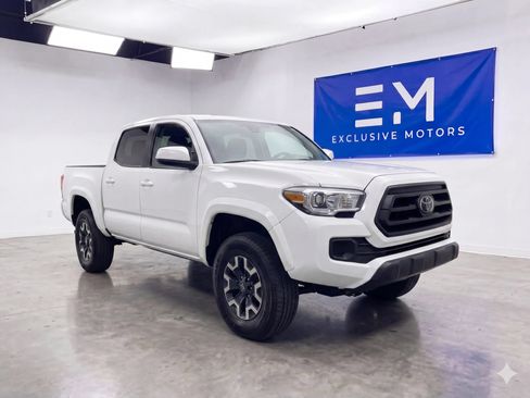 Used 2021 Toyota Tacoma SR AWD/4WD image 1